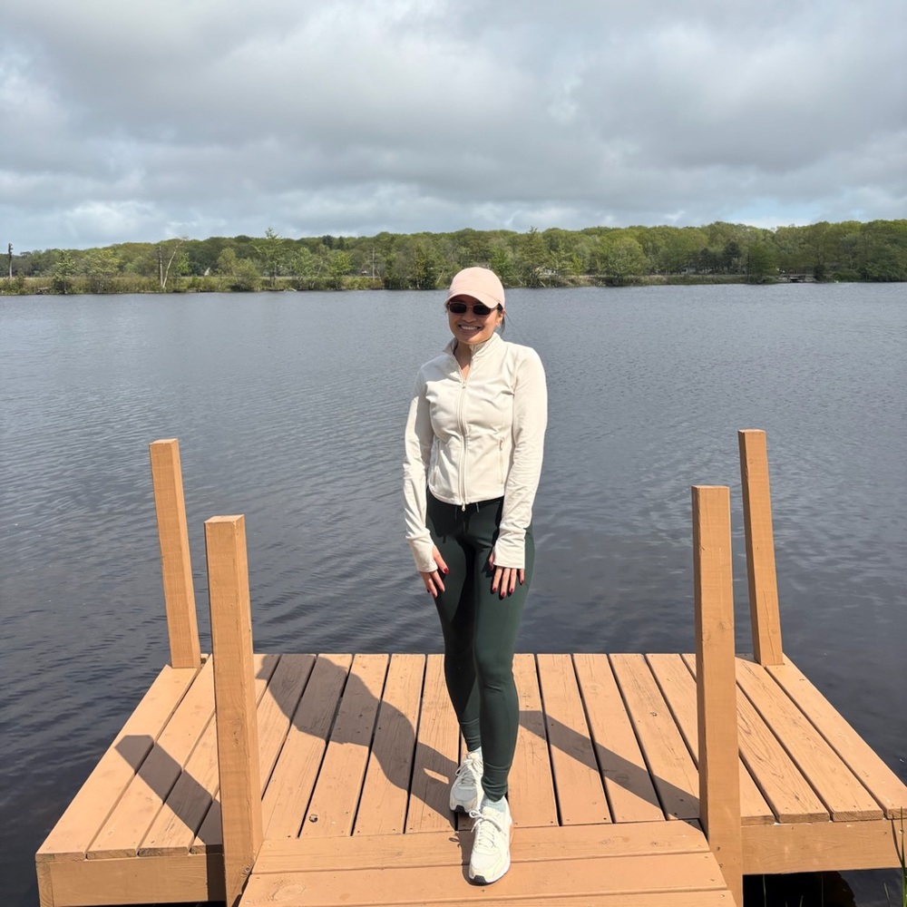 Welcome to TeeneyThrifting - $12 is $0.78 after fees 😬